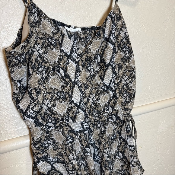 Maurice’s Snake Print Faux Wrap Camisole Spaghetti Strap Peplum Tank Medium - Picture 2 of 7